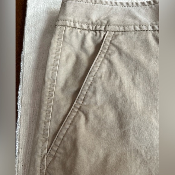 LL Bean Pants Favorite Fit Cotton Blend Beige Casual Womens Pants. Like new. 16s - Picture 3 of 8